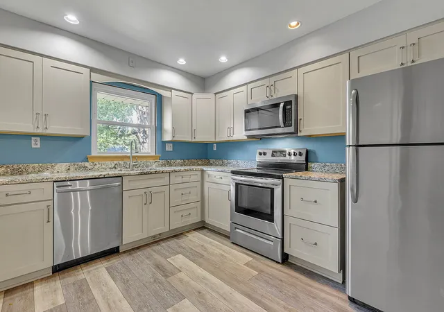 Photo 3 of Single family home for sale at 160 Spring Hl Rd, Center Twp, PA 15001 | MLS# 1773128 | Listing updated on 2026-09-06