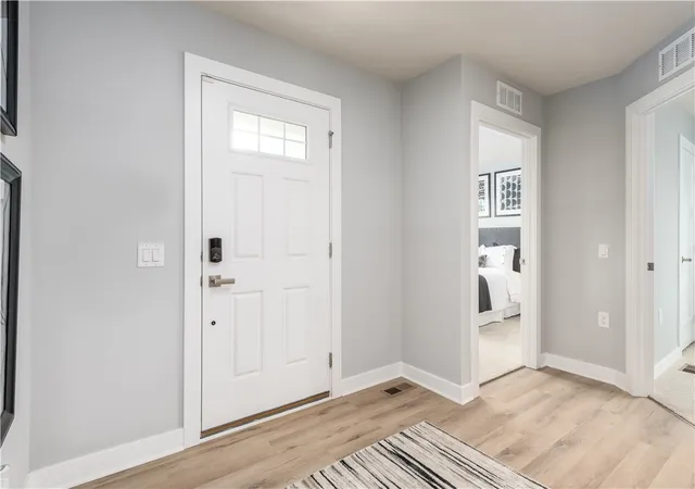 Photo 2 of Single family home for sale at 467 Clubhouse Dr, Rostraver, PA 15012 | MLS# 1773126 | Listing updated on 2026-09-04
