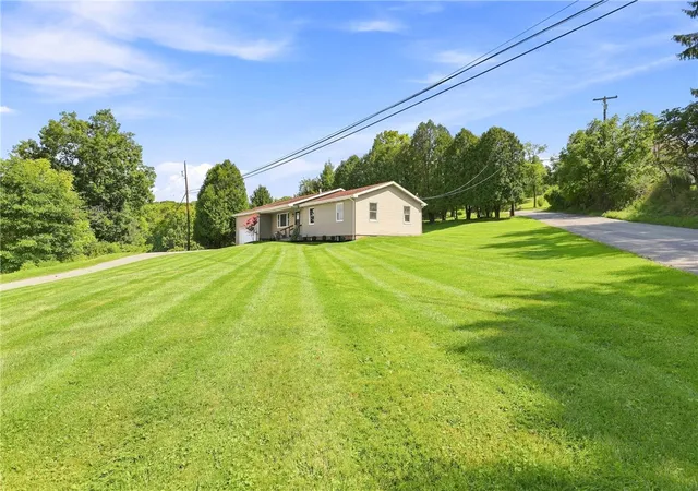 Photo 3 of Sale Pending at 1820 Mckelvey Rd, Ligonier Twp, PA 15658 | MLS# 1772929 | Listing updated on 2026-09-28