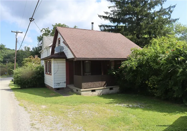 Photo 2 of Single family home for sale at 1410 Darlington Rd, Ligonier Twp, PA 15658 | MLS# 1772909 | Listing updated on 2026-09-04