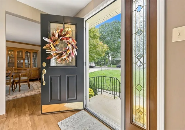 Photo 3 of Sale Pending at 131 Derwent Dr, Ross Twp, PA 15237 | MLS# 1773155 | Listing updated on 2026-10-02
