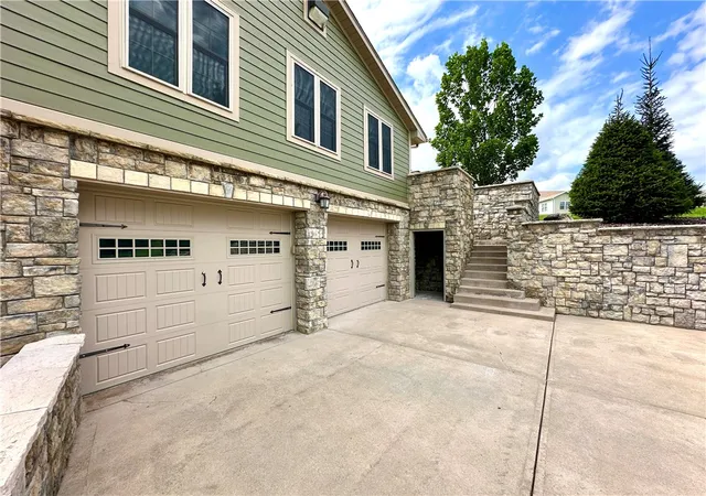 Photo 2 of Single family home for sale at 2058 Mercer New Wilmington Rd, Wilmington Twp, PA 16142 | MLS# 1773158 | Listing updated on 2026-09-08