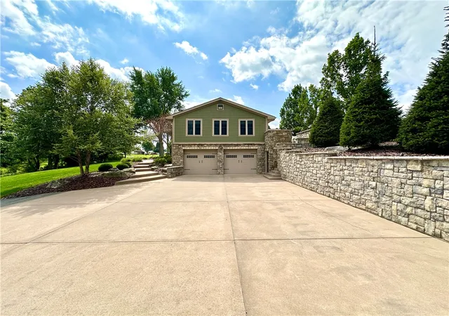 Photo 3 of Single family home for sale at 2058 Mercer New Wilmington Rd, Wilmington Twp, PA 16142 | MLS# 1773158 | Listing updated on 2026-09-08