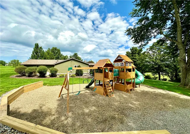 Photo 3 of Single family home for sale at 2058 Mercer New Wilmington Rd, Wilmington Twp, PA 16142 | MLS# 1773158 | Listing updated on 2026-09-08