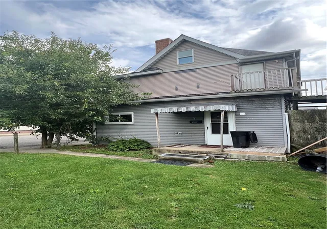 Photo 3 of House for sale at 450 Jefferson St, Rochester, PA 15074 | MLS# 1773163 | Listing updated on 2026-09-04