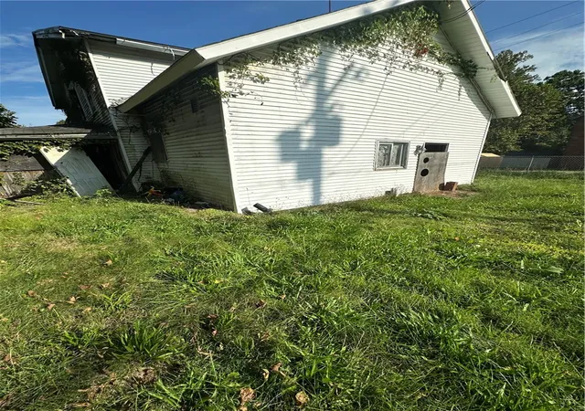 Photo 3 of Single family home for sale at 5 Short St, Franklin Twp, PA 15480 | MLS# 1772880 | Listing updated on 2026-09-04