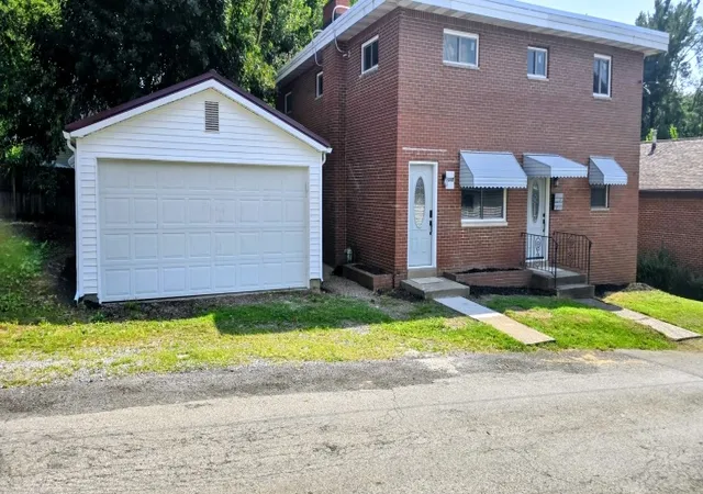 Photo 1 of Single family home for sale at 1016 Virginia Way, Brackenridge, PA 15014 | MLS# 1773150 | Listing updated on 2026-10-07