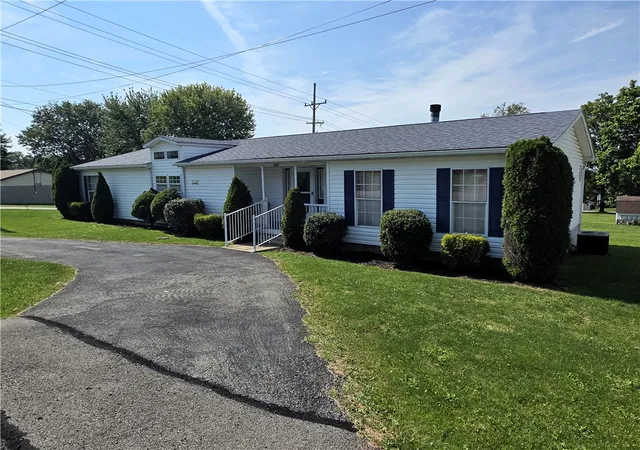 Photo 2 of Sale Pending at 430 W Keeling Ave, Derry Twp, PA 15627 | MLS# 1773137 | Listing updated on 2026-09-22
