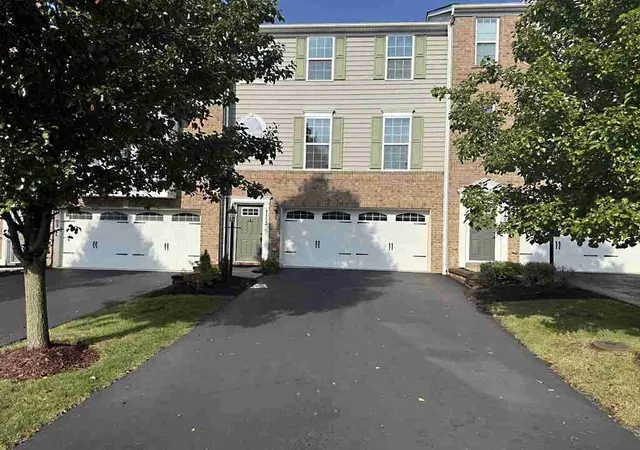 Townhouse for sale at 1153 Bayberry Dr, North Strabane, PA 15317 | MLS# 1773120