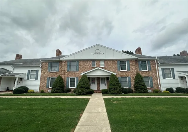 Photo 1 of Condo for sale at 286 Windsor Ridge #26, Neshannock Twp, PA 16105 | MLS# 1773175 | Listing updated on 2026-09-04