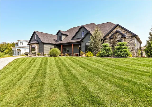 Photo 3 of Single family home for sale at 2100 Totteridge Dr, Salem Twp, PA 15601 | MLS# 1773045 | Listing updated on 2026-09-13