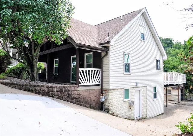 Photo 1 of Single family home for sale at 204 Weavertown Rd, North Strabane, PA 15317 | MLS# 1773182 | Listing updated on 2026-09-05
