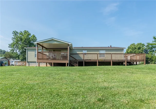 Photo 3 of Manufactured home for sale at 123 Moredock Dr, Jefferson/mather, PA 15344 | MLS# 1773005 | Listing updated on 2026-09-22