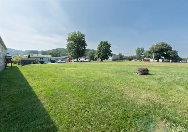 Photo 4 of Manufactured home for sale at 123 Moredock Dr, Jefferson/mather, PA 15344 | MLS# 1773005 | Listing updated on 2026-09-22