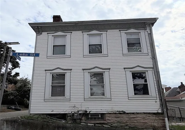 Single family home for sale at 2 Lelia St, Mt Washington, PA 15211 | MLS# 1773190