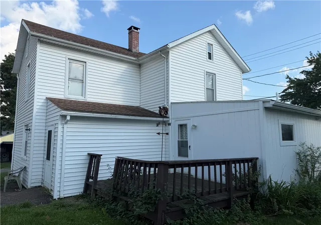 Photo 3 of Single family home for sale at 411 North St, Berlin, PA 15530 | MLS# 1773200 | Listing updated on 2026-09-05