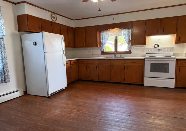 Photo 3 of Single family home for sale at 411 North St, Berlin, PA 15530 | MLS# 1773200 | Listing updated on 2026-09-05