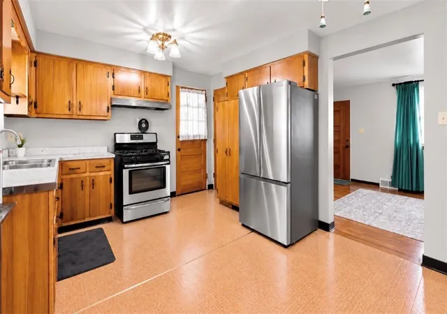 Photo 3 of Single family home for sale at 3020 Mintwood Dr, Lower Burrell, PA 15068 | MLS# 1773201 | Listing updated on 2026-10-21