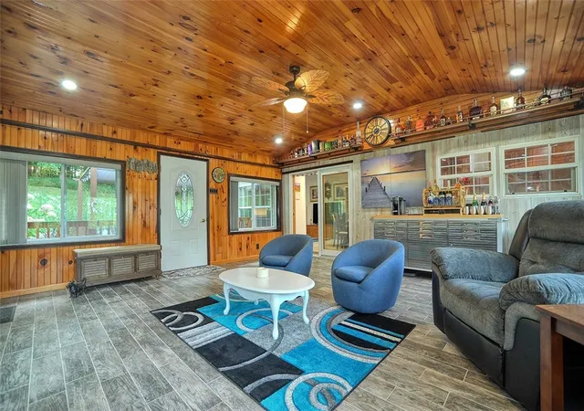Photo 4 of Single family home for sale at 46 &48 Wussick Dr, Mt Pleasant Twp, PA 15057 | MLS# 1773208 | Listing updated on 2026-10-14