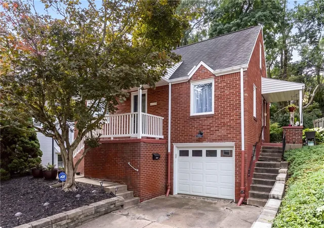 Photo 2 of Single family home for sale at 632 Lamarido St, Brookline, PA 15226 | MLS# 1773212 | Listing updated on 2026-09-05