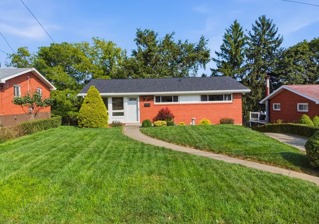 Single family home for sale at 237 Woodridge Dr, Green Tree, PA 15106 | MLS# 1773232
