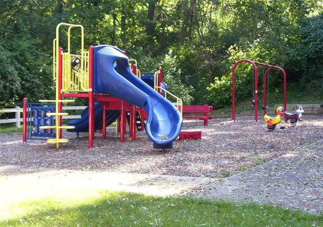 Photo 29 of Sale Pending at 1338 Pennsbury, Pennsbury, PA 15205 | MLS# 1772951 | Listing updated on 2026-09-11