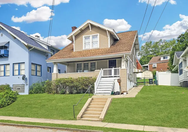 Photo 1 of Single family home for sale at 29 E Katherine Ave, City Of Washington, PA 15301 | MLS# 1773241 | Listing updated on 2026-09-19