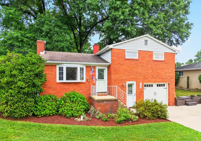 Photo 2 of Single family home for sale at 110 Sunrise Dr, Penn Twp, PA 15642 | MLS# 1773242 | Listing updated on 2026-09-07