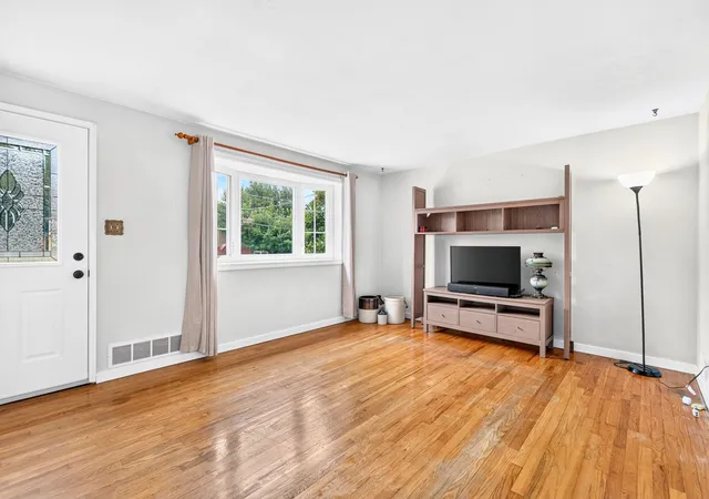 Photo 3 of Single family home for sale at 110 Sunrise Dr, Penn Twp, PA 15642 | MLS# 1773242 | Listing updated on 2026-09-07