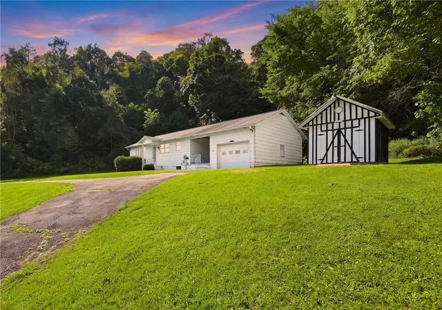 Photo 2 of Single family home for sale at 459 Ragers Hl Rd, South Fork, PA 15956 | MLS# 1773246 | Listing updated on 2026-09-06