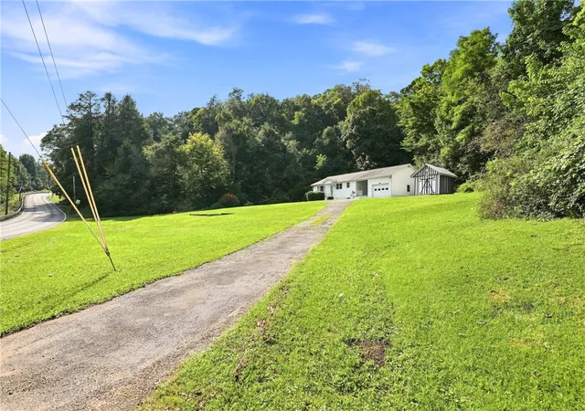 Photo 4 of Single family home for sale at 459 Ragers Hl Rd, South Fork, PA 15956 | MLS# 1773246 | Listing updated on 2026-09-06