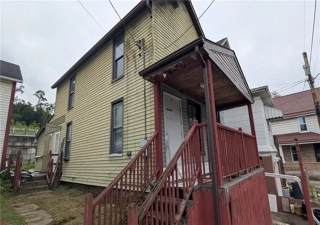 Photo 2 of Single family home for sale at 203 Newtown Ave, East Bethlehem, PA 15348 | MLS# 1773261 | Listing updated on 2026-09-06