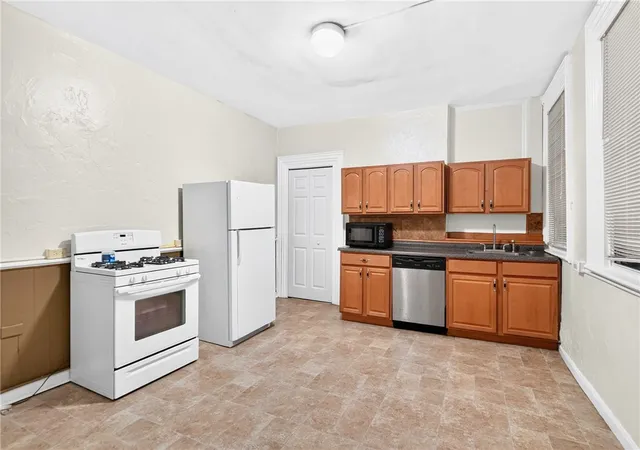 Photo 4 of Single family home for sale at 2719 Larkins Way, South Side, PA 15203 | MLS# 1772887 | Listing updated on 2026-10-17
