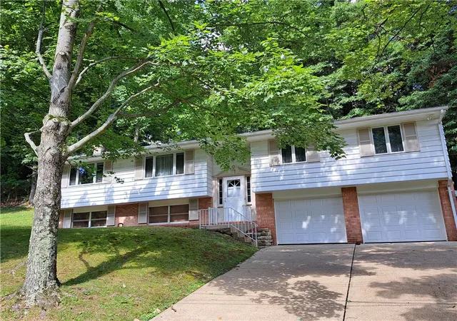 Photo 1 of Single family home for sale at 119 Woodsdale Rd, Ross Twp, PA 15237 | MLS# 1772852 | Listing updated on 2026-09-11