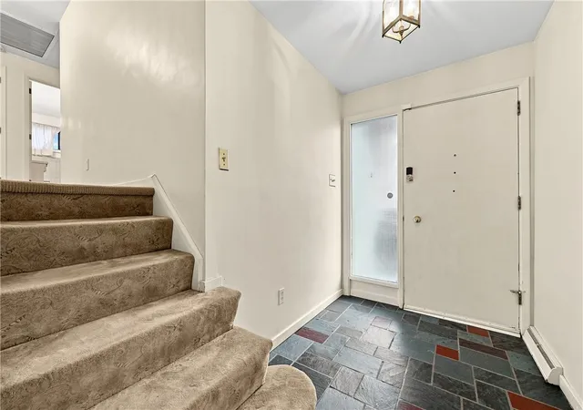 Photo 3 of Single family home for sale at 801 Linda Ln, Mt Lebanon, PA 15243 | MLS# 1773174 | Listing updated on 2026-10-04