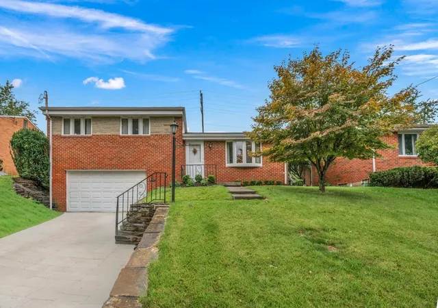 Photo 2 of Single family home for sale at 4557 Mapledale Dr, Homestead, PA 15120 | MLS# 1773284 | Listing updated on 2026-09-06