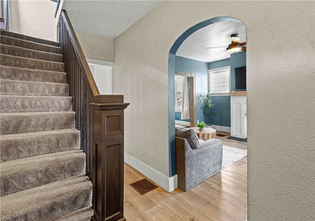 Photo 2 of Single family home for sale at 406 Alice St, Carnegie, PA 15106 | MLS# 1773283 | Listing updated on 2026-09-26