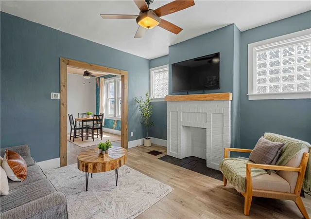 Photo 3 of Single family home for sale at 406 Alice St, Carnegie, PA 15106 | MLS# 1773283 | Listing updated on 2026-09-26