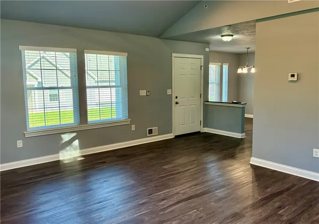 Listing Photo 5 - Condo for sale in building located at 337 Kittery Ridge Dr, New Castle, PA 16101 - Unit #A