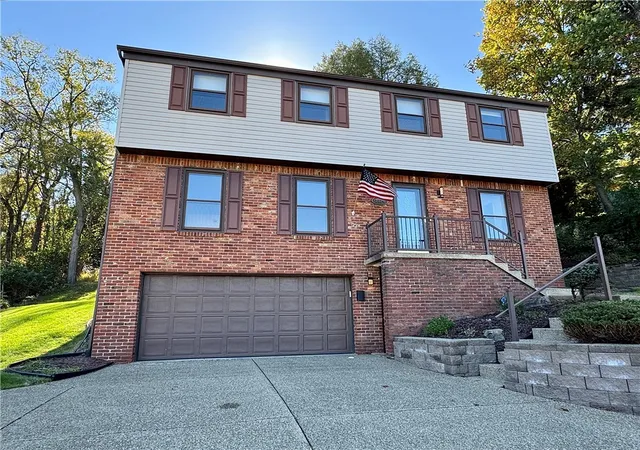 Photo 1 of Single family home for sale at 1024 Surrey Woods Rd, Bethel Park, PA 15102 | MLS# 1773249 | Listing updated on 2026-10-21