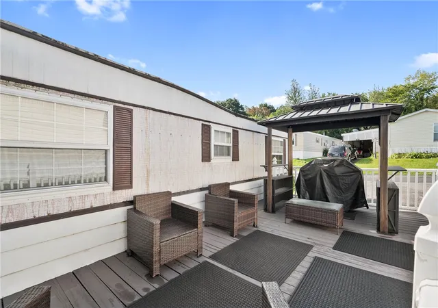 Photo 4 of Manufactured home for sale at 529 Mount Vernon Dr, North Fayette, PA 15126 | MLS# 1773299 | Listing updated on 2026-09-07