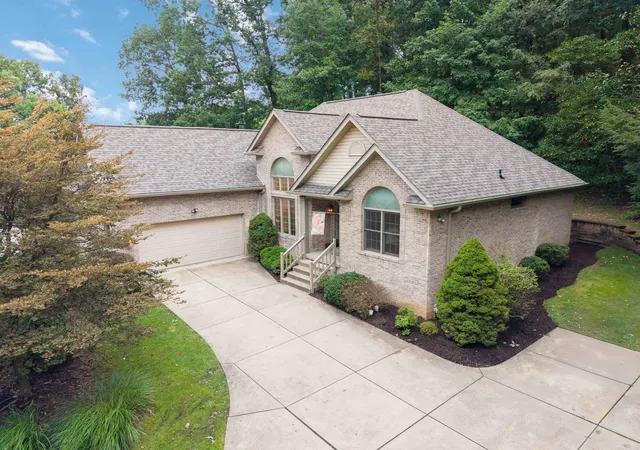 Photo 1 of Single family home for sale at 41 Brookdale Dr, Hempfield Twp, PA 15601 | MLS# 1773309 | Listing updated on 2026-09-12