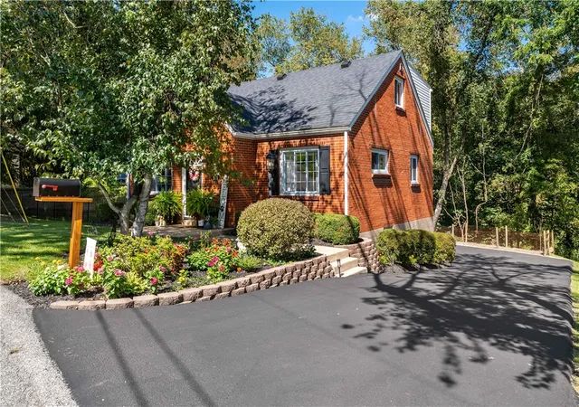 Photo 2 of Sale Pending at 3211 Chalmers Ave, Murrysville, PA 15668 | MLS# 1773191 | Listing updated on 2026-09-13