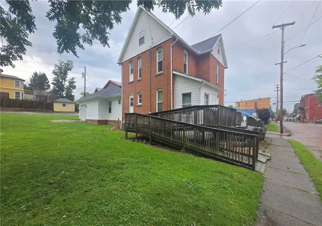 Photo 3 of Single family home for sale at 33 N Mercer St, Greenville Boro, PA 16125 | MLS# 1773294 | Listing updated on 2026-09-07