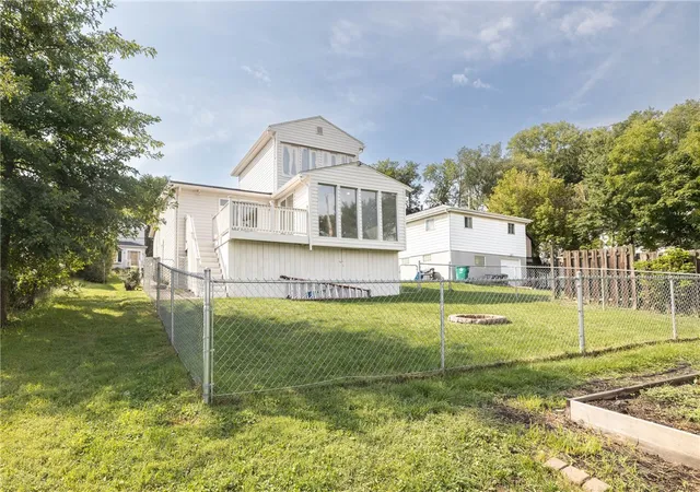 Photo 3 of Single family home for sale at 610 Lincoln Ave, Heidelberg, PA 15106 | MLS# 1773282 | Listing updated on 2026-09-07