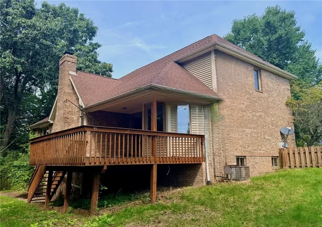 Photo 2 of Single family home for sale at 115 Havenwood Dr, Cranberry Twp, PA 16066 | MLS# 1773329 | Listing updated on 2026-09-14