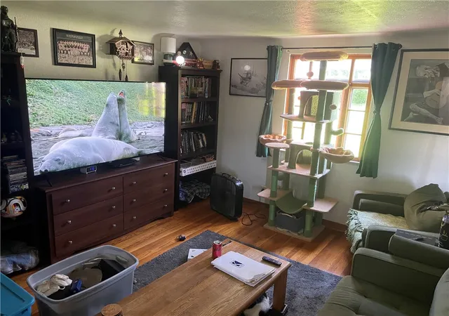 Photo 3 of Single family home for sale at 81 Scenery Blvd, Monessen, PA 15062 | MLS# 1773342 | Listing updated on 2026-09-07