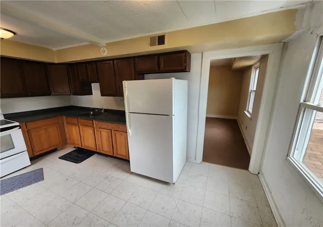 Photo 2 of Multi family home for sale at 706 Holland St, Vandergrift, PA 15690 | MLS# 1773333 | Listing updated on 2026-09-30