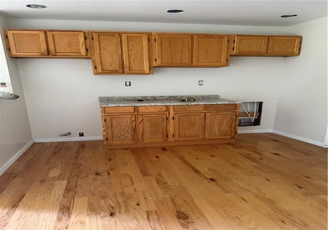 Photo 2 of Single family home for sale at 422 W Carter Dr, N Versailles, PA 15137 | MLS# 1773349 | Listing updated on 2026-10-20