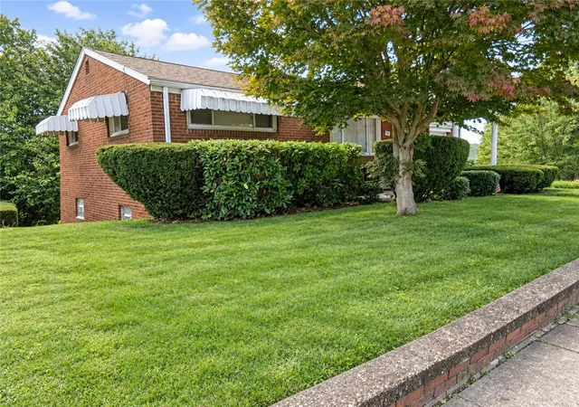 Photo 2 of Single family home for sale at 351 Berry St, Baden, PA 15005 | MLS# 1772201 | Listing updated on 2026-09-12